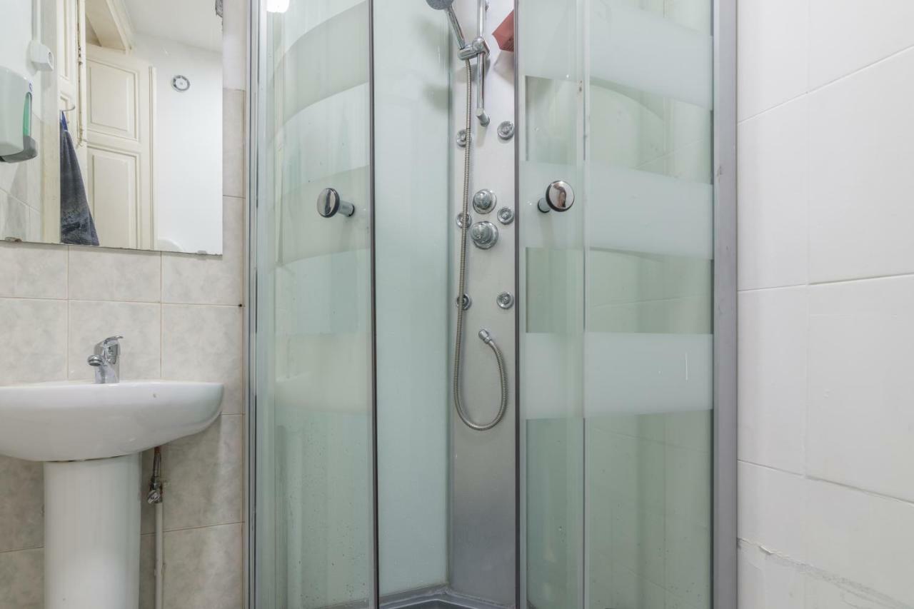 Albergue Seven Hills (adults Only) *